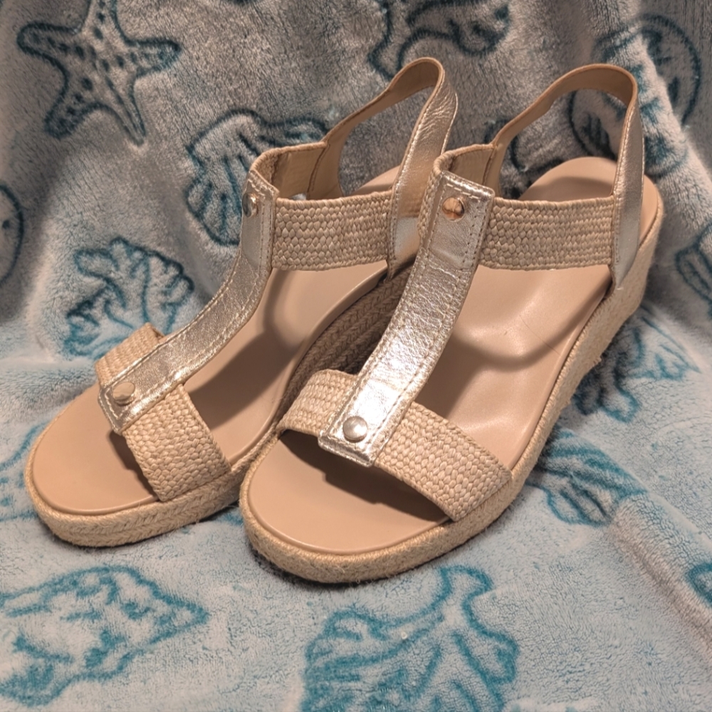 Vionic Calera Wedge Sandal